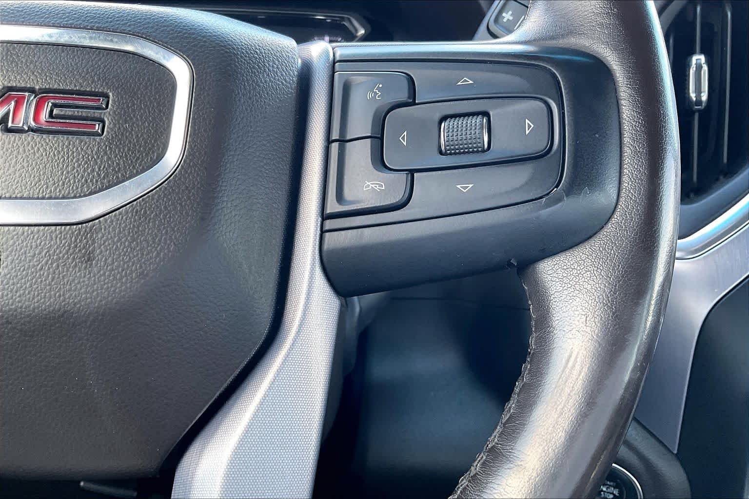 Used 2019 Pacific Blue Metallic GMC SLT image 23