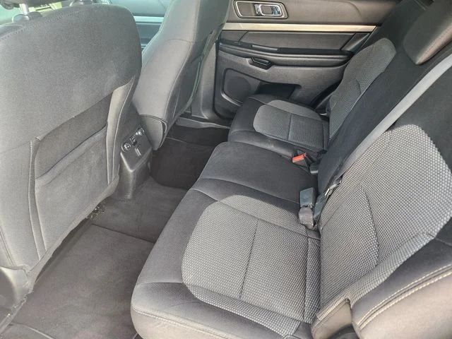 Used 2019 Oxford White Ford XLT image 32