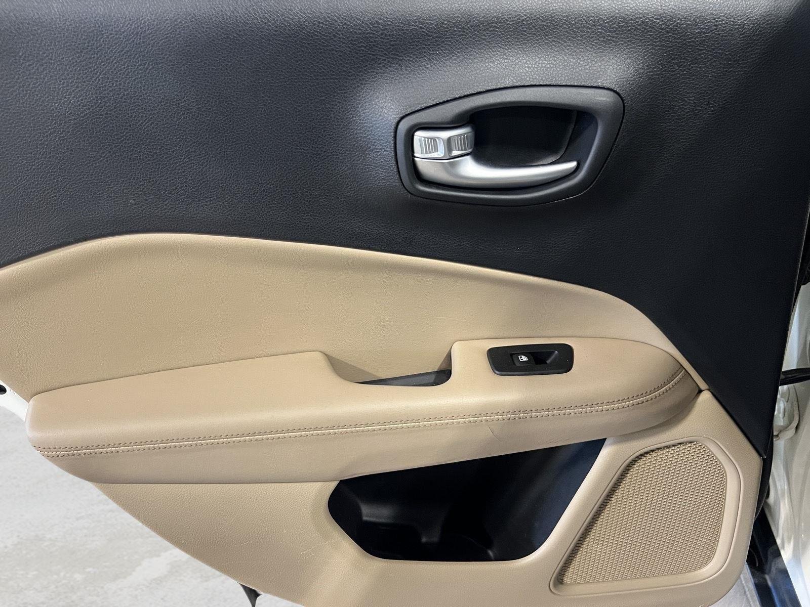 Used 2018 White Clearcoat Jeep Sport image 19