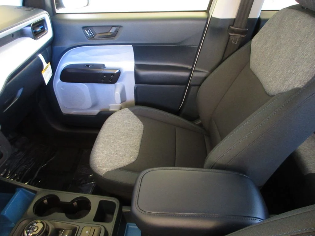 New 2026 Space White Metallic Ford XLT image 23