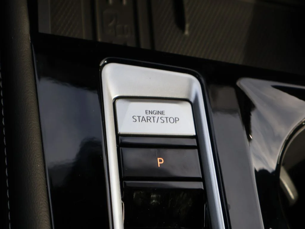 New 2026 White Volkswagen 2.0T SE w/Technology image 30