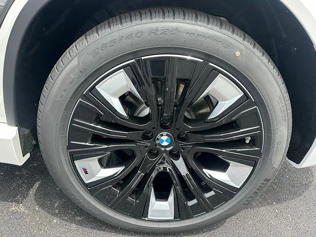 New 2026 Alpine White BMW 30 xDrive image 7
