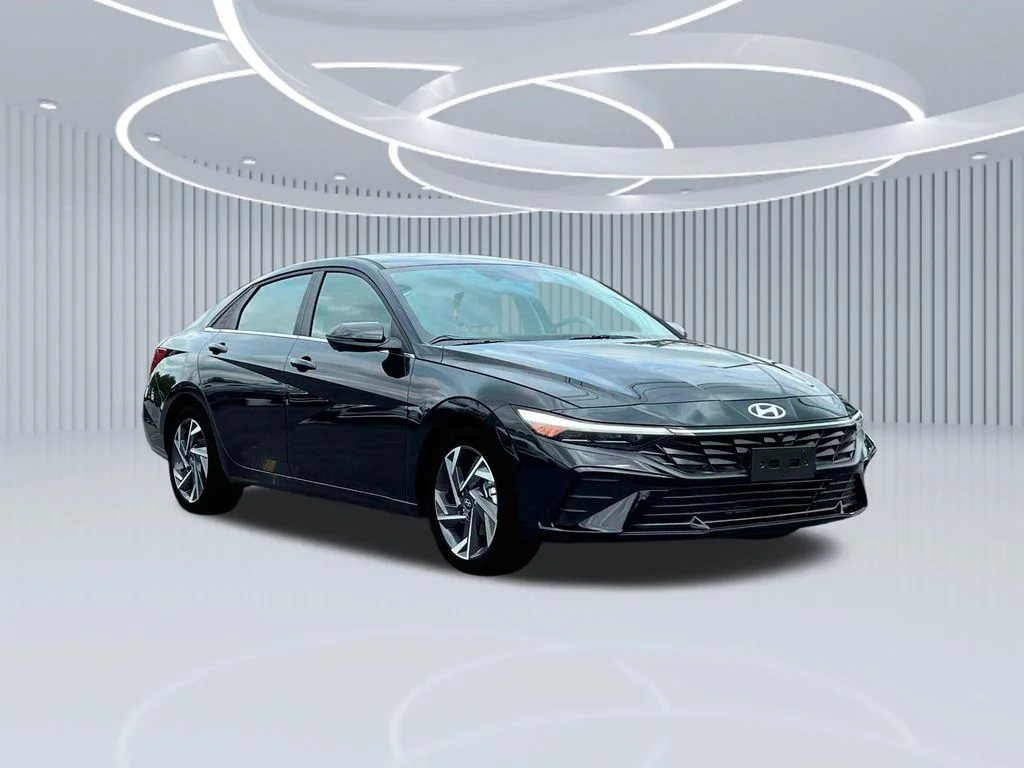2025 Hyundai Elantra Limited - Photo 30