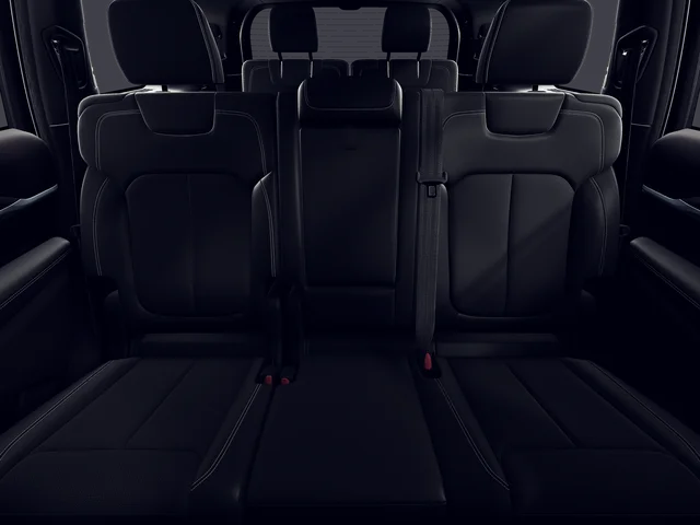 New 2026 Diamond Black Crystal Pearl-Coat Exterior Paint Jeep Altitude image 17