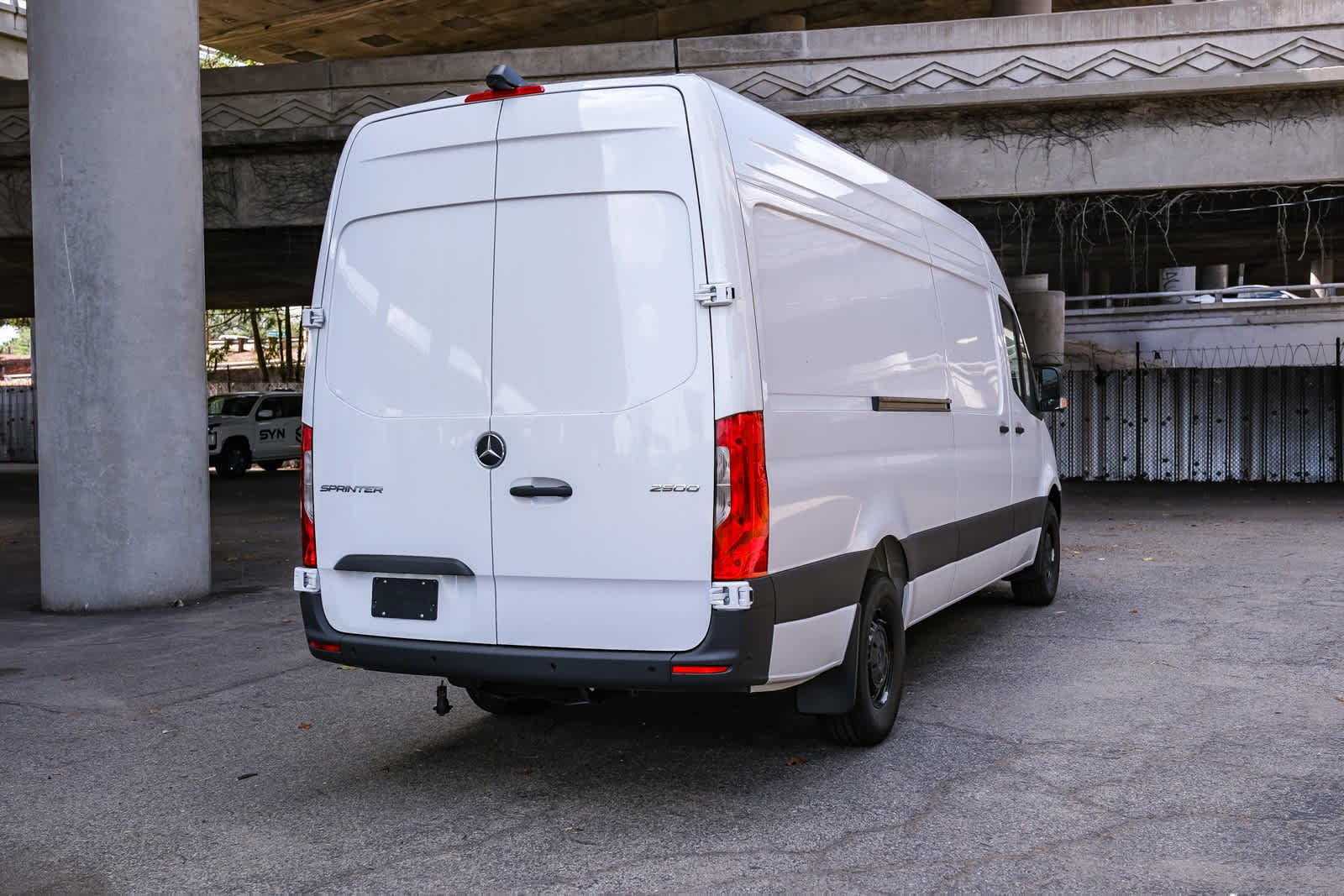 New 2026 Arctic White Mercedes-Benz Cargo 170WB High Roof RWD 2.0L I4 Diesel Turbo HO image 22