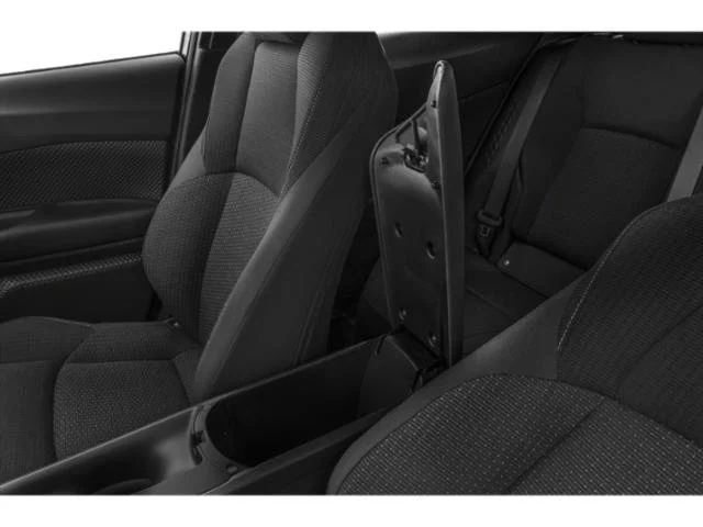 Used 2018 Pearl Toyota XLE Premium image 14
