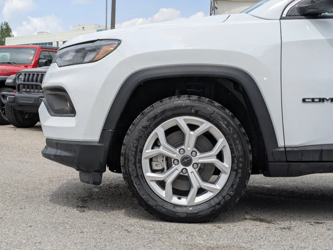 New 2025 White Jeep North - - 4x4 - Heated Seats - Forward Collision Warning & More! image 8