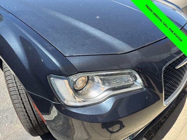 Used 2018 Steel Metallic Chrysler Touring image 4