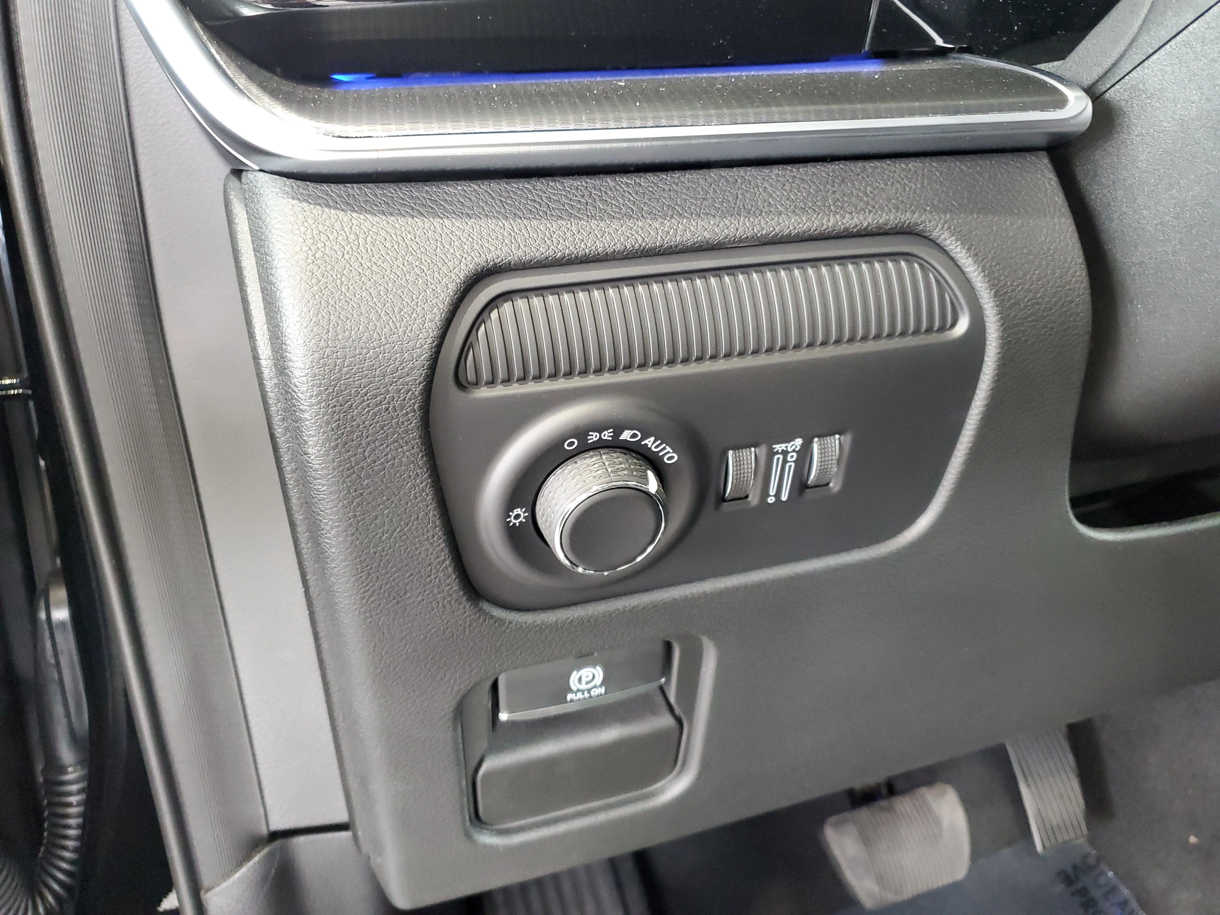 New 2026 High Gloss Black Exterior Paint Jeep Summit Obsidian image 21