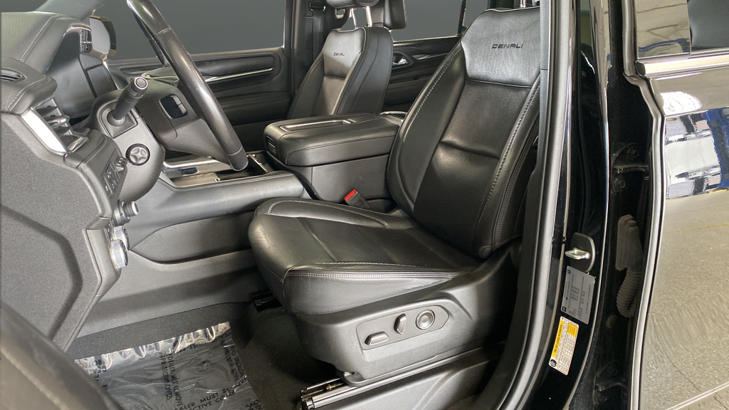 Used 2021 Onyx Black GMC Denali image 9