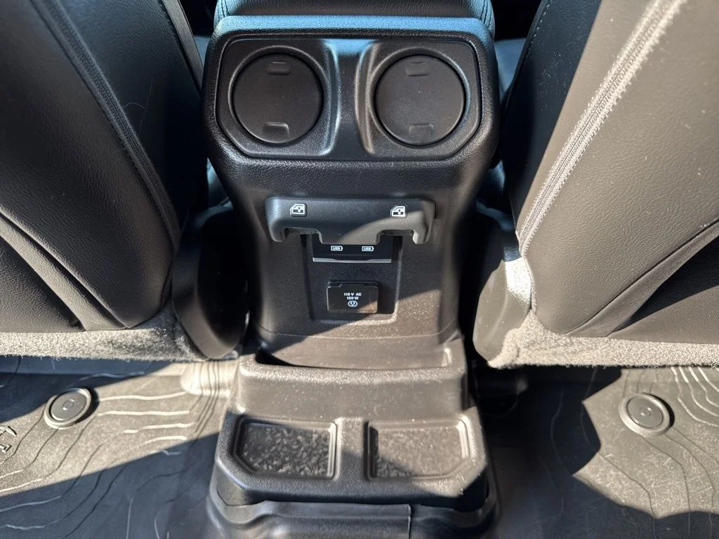 Used 2021 Red Jeep Unlimited Sahara Altitude image 21
