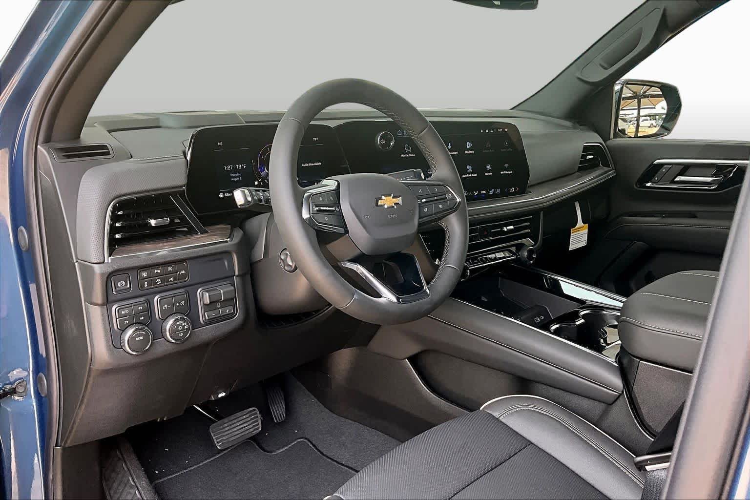 2026 Chevrolet Suburban Premier - Photo 9