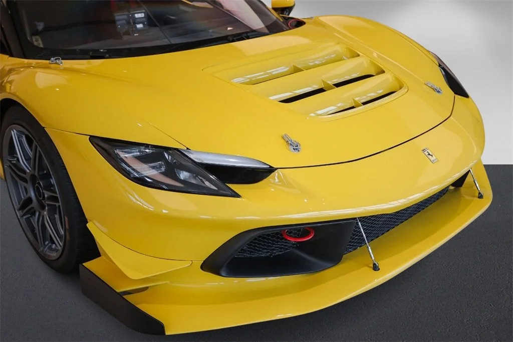 Used 2023 Giallo Modena Ferrari  image 10