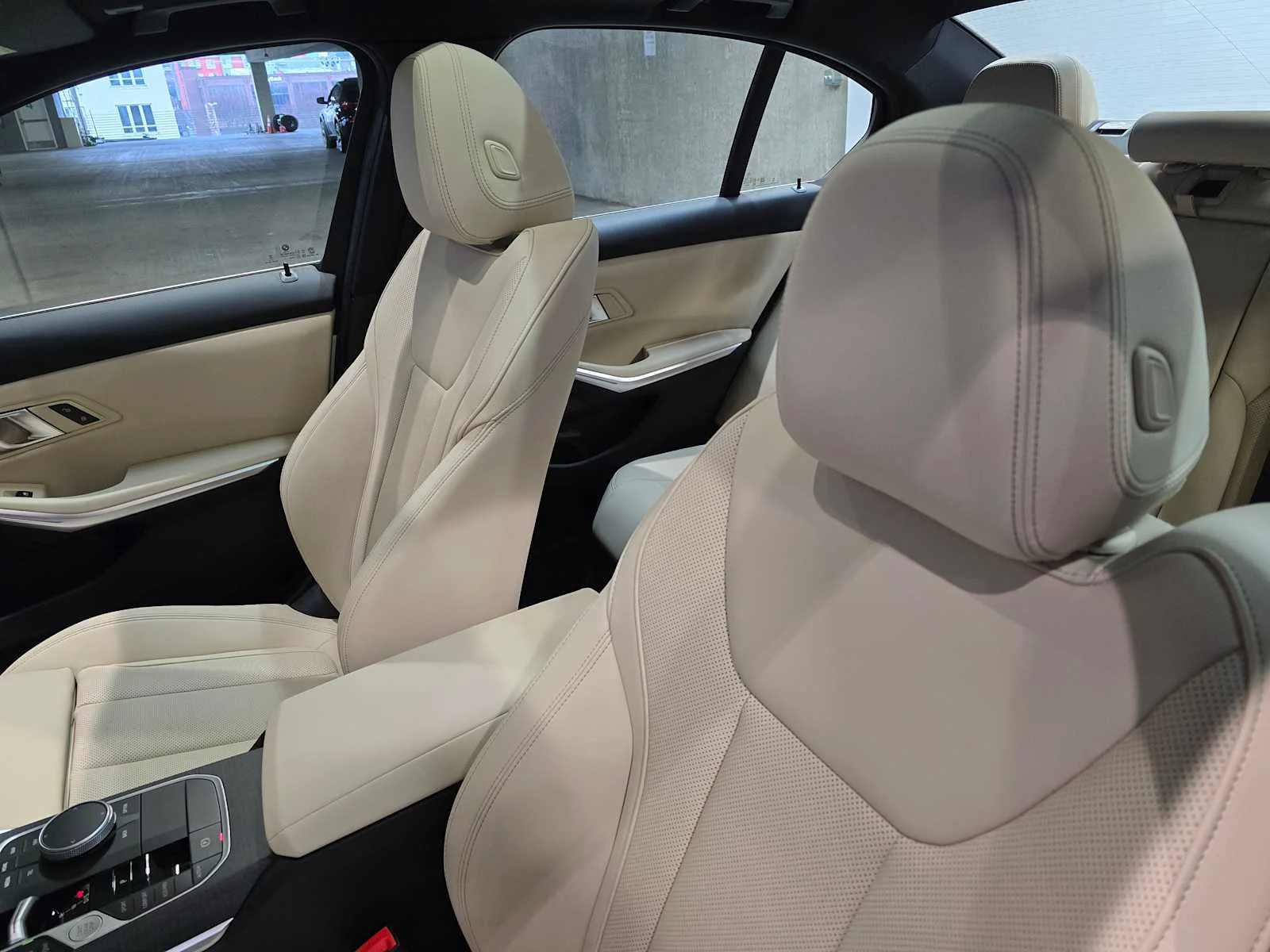 New 2026 Alpine White BMW NA xDrive image 26