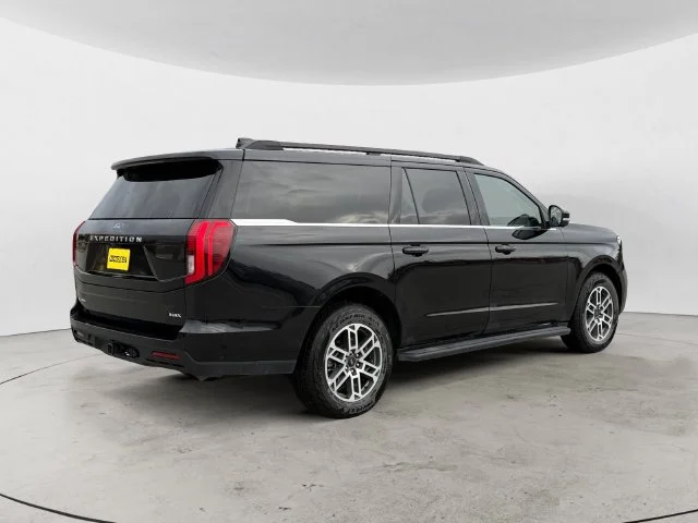 Used 2025 Black Metallic Ford Active image 5