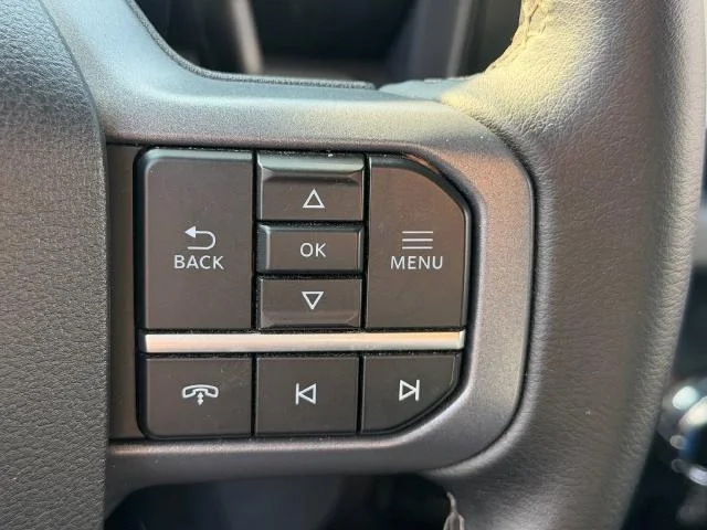 Used 2025 Iconic Silver Metallic Ford XLT image 51