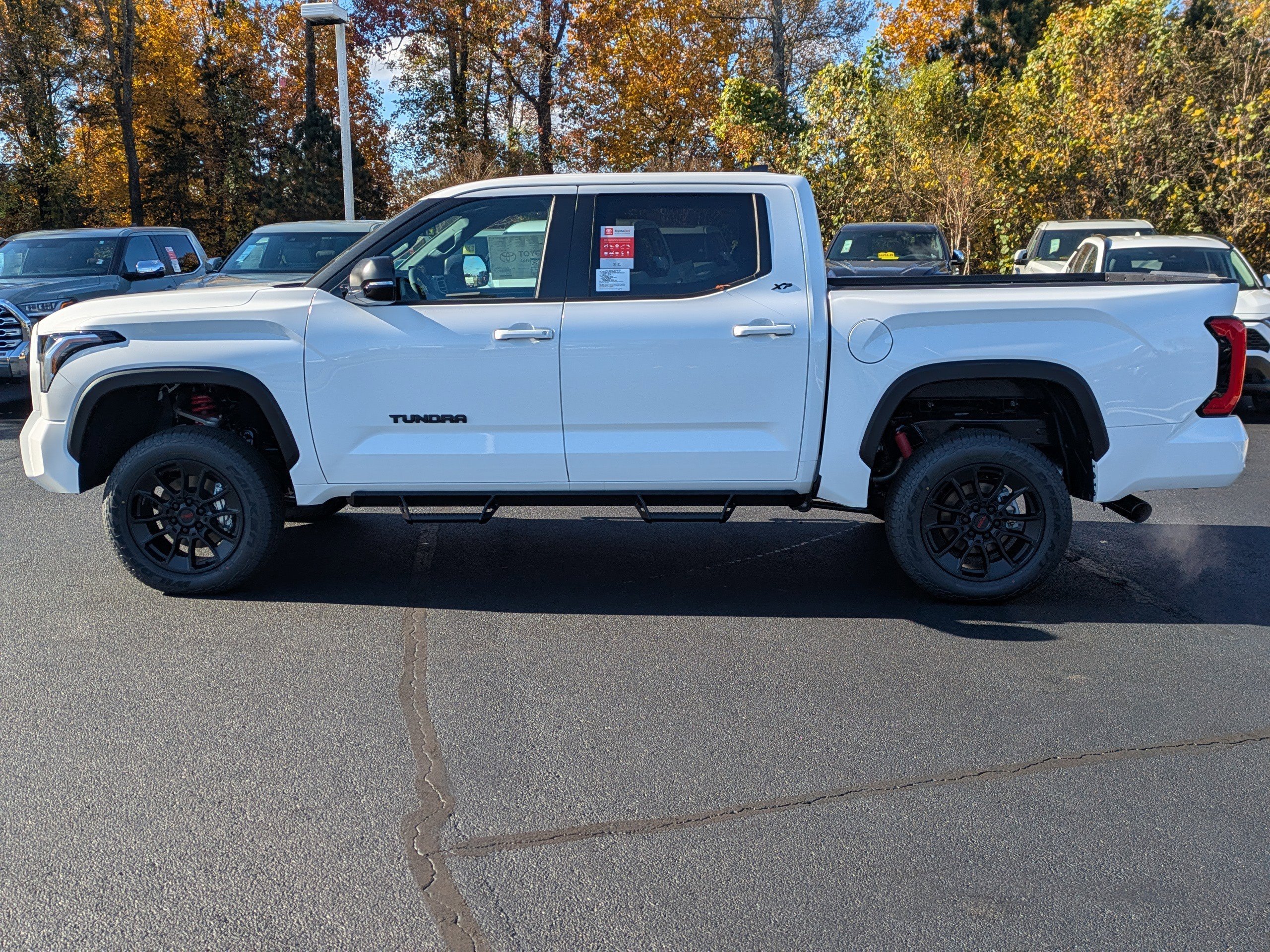 2026 Toyota Tundra SR5 - Photo 7