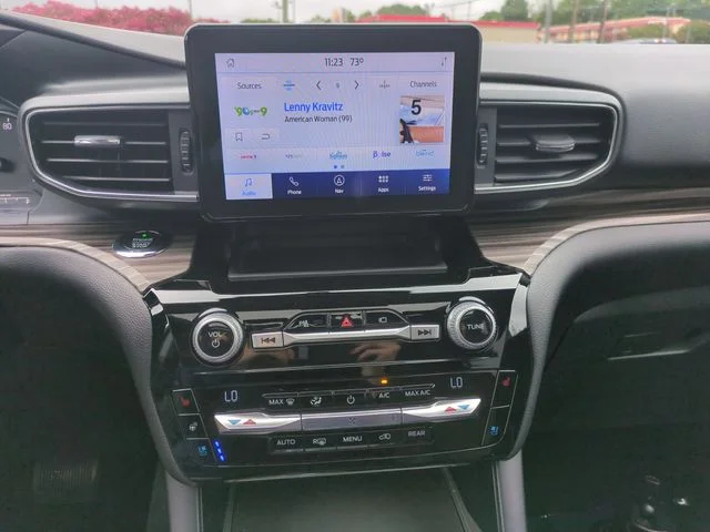 Used 2021 Gray Ford Limited image 21