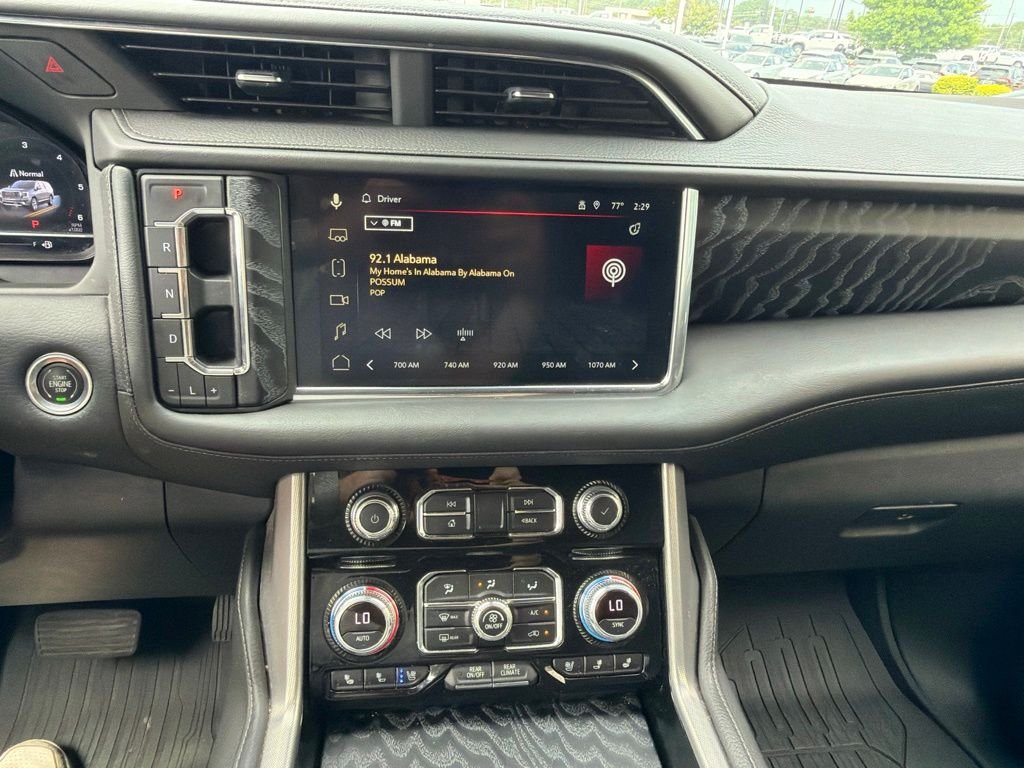Used 2023 White GMC Denali image 22