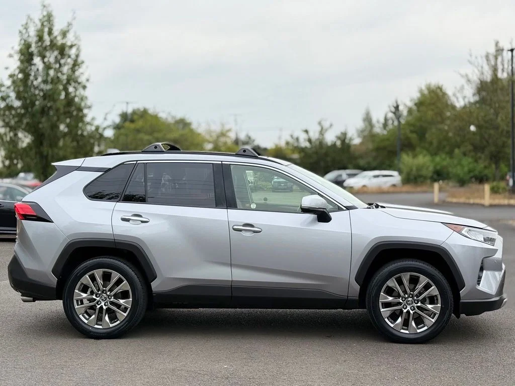 Used 2020 Silver Sky Metallic Toyota Limited image 6
