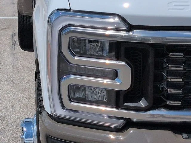 New 2026 Oxford White Ford F-350® King Ranch® image 10
