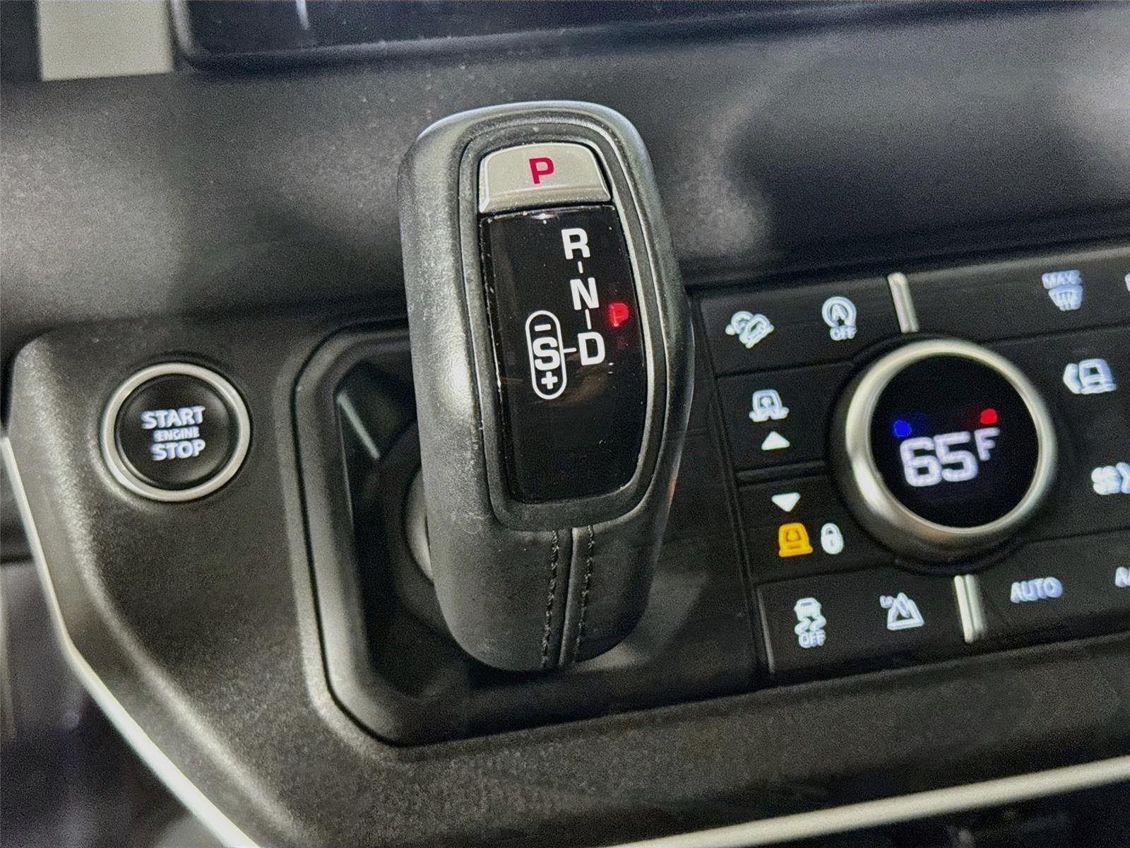 Used 2020 Blue Land Rover Standard image 18
