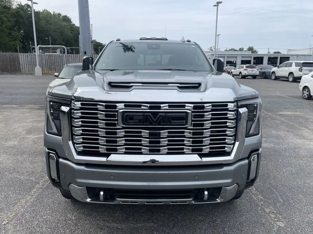 Used 2025 Sterling Metallic GMC Denali image 2