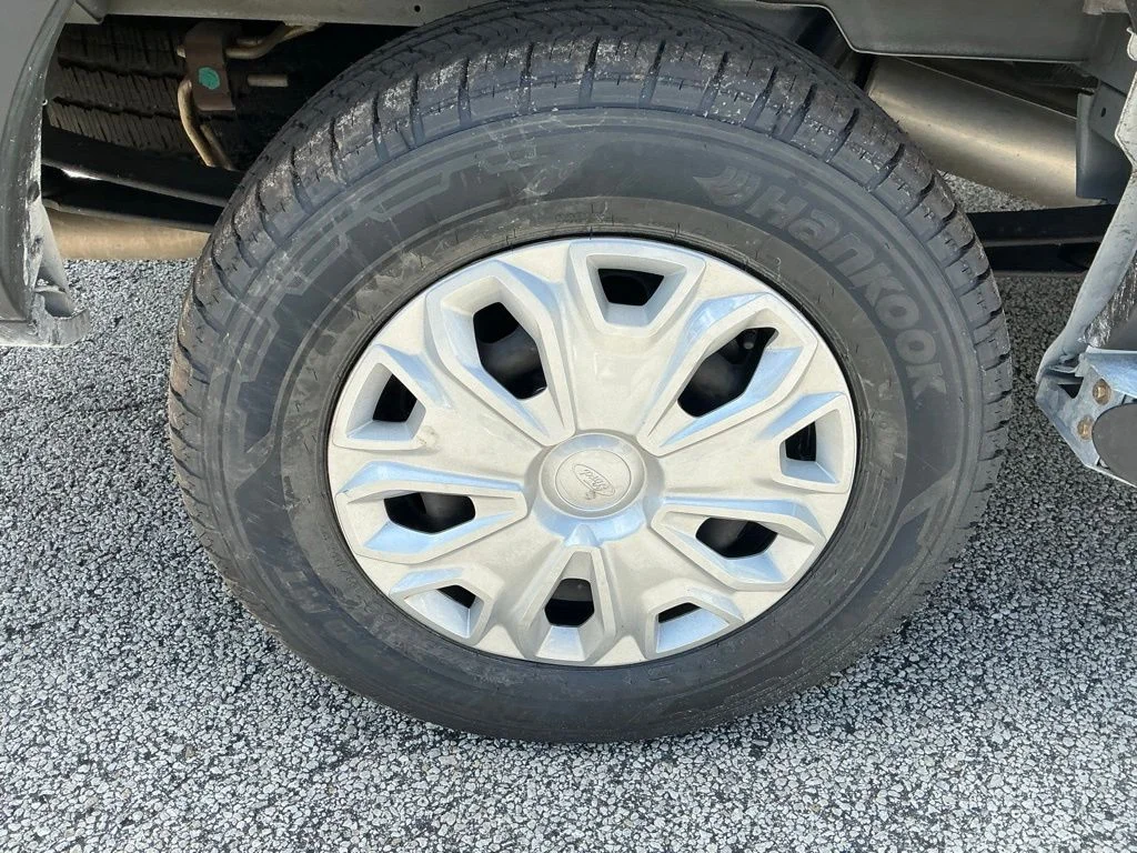 Used 2025 White Ford Base image 23