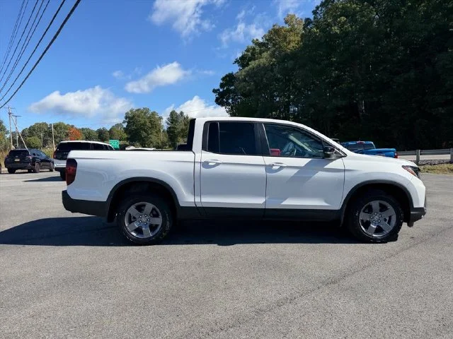Used 2025 White Honda TrailSport image 11
