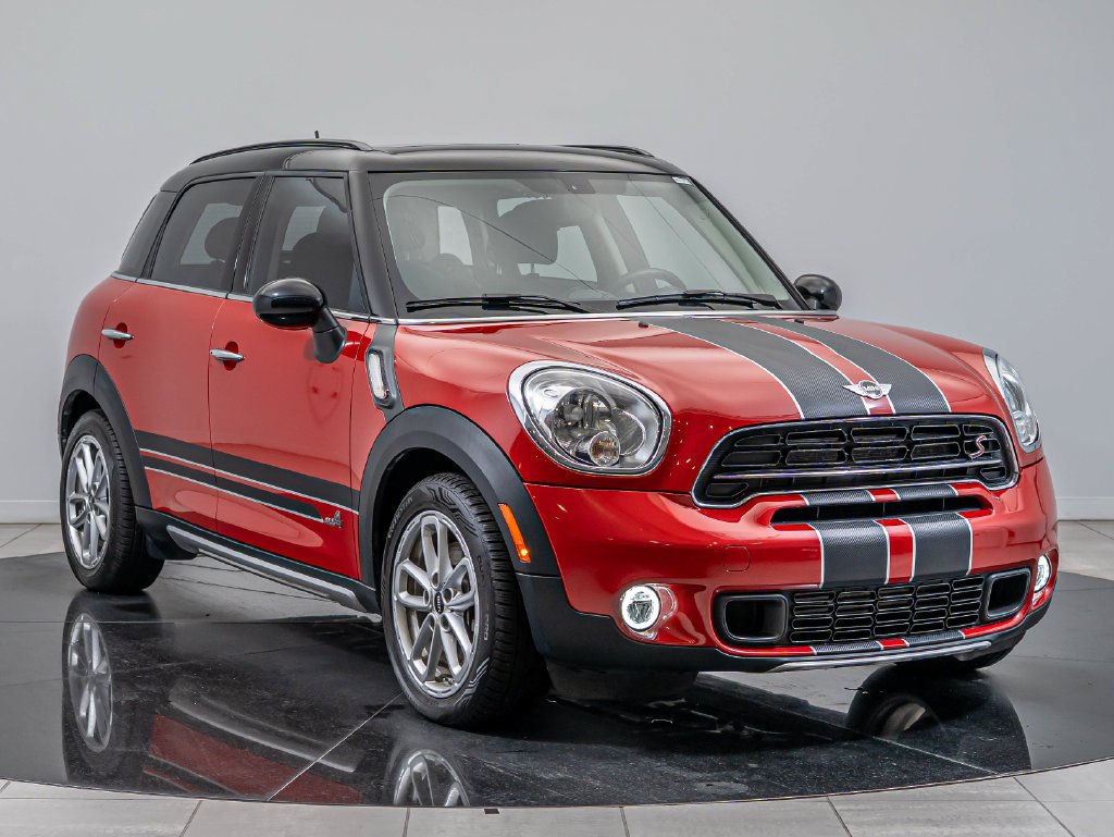Used 2015 Blazing Red MINI  image 12