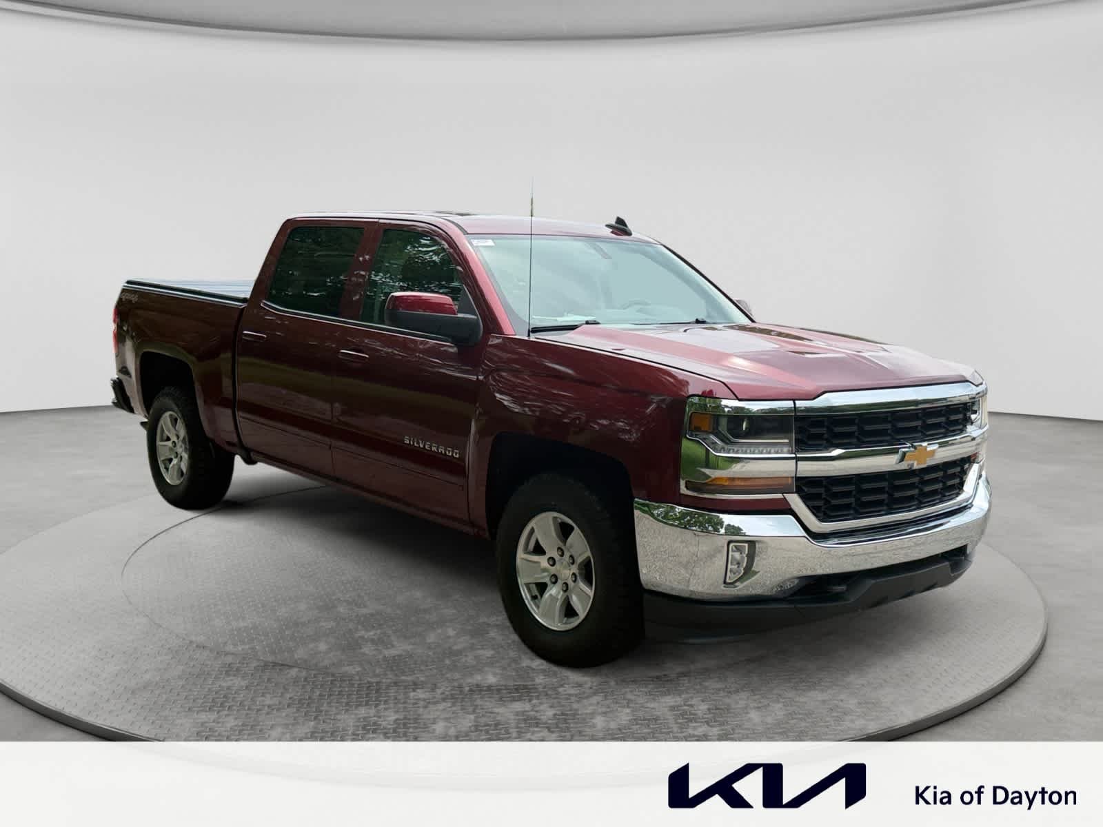 Used 2017 Siren Red Tintcoat Chevrolet LT image 3