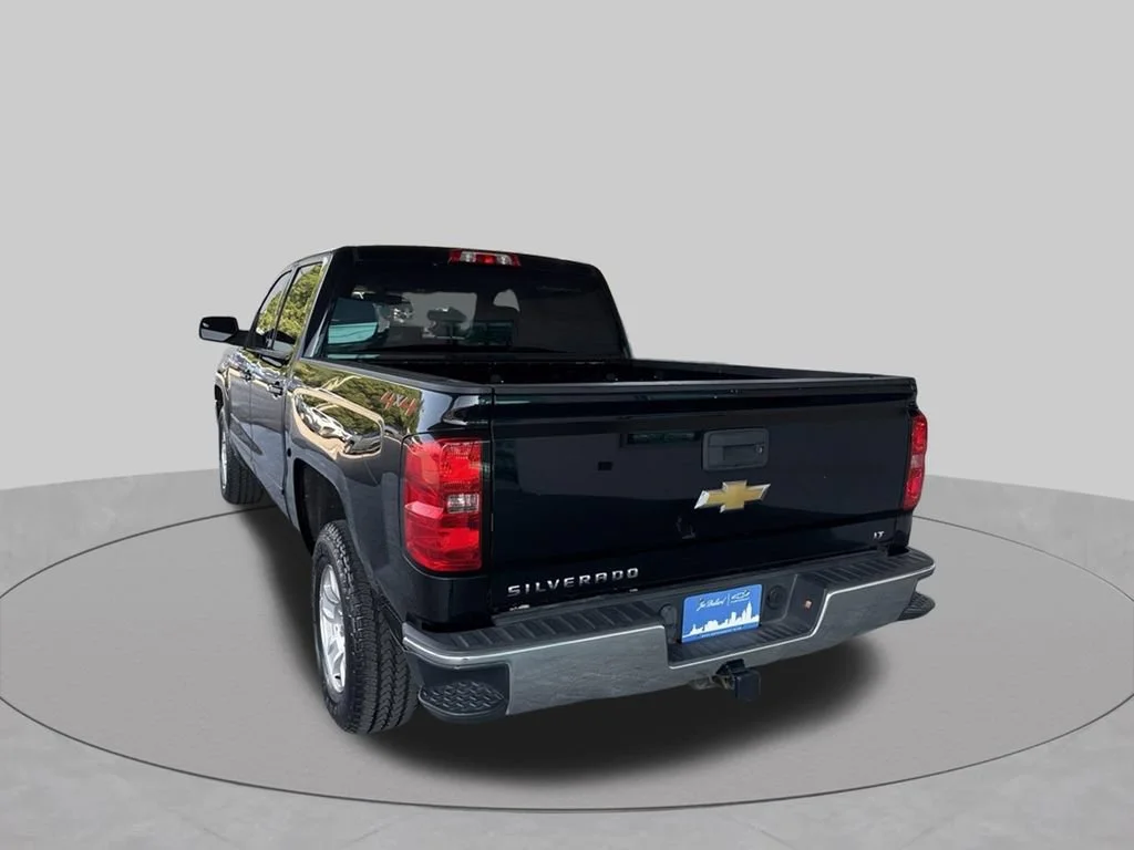 Used 2018 BLACK Chevrolet LT image 6