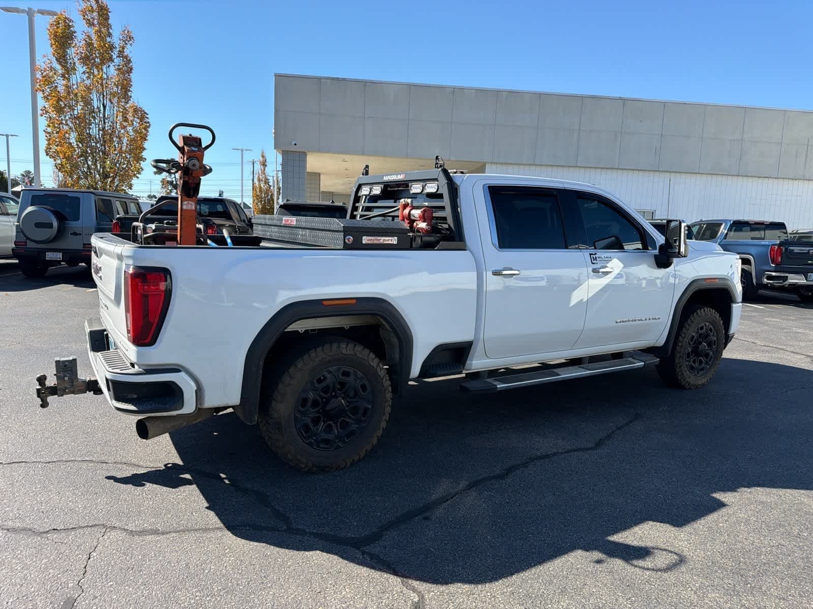 Used 2022 Summit White GMC Denali image 9