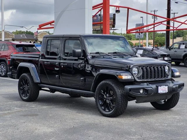 2025 Jeep Gladiator Nighthawk Auto's photo