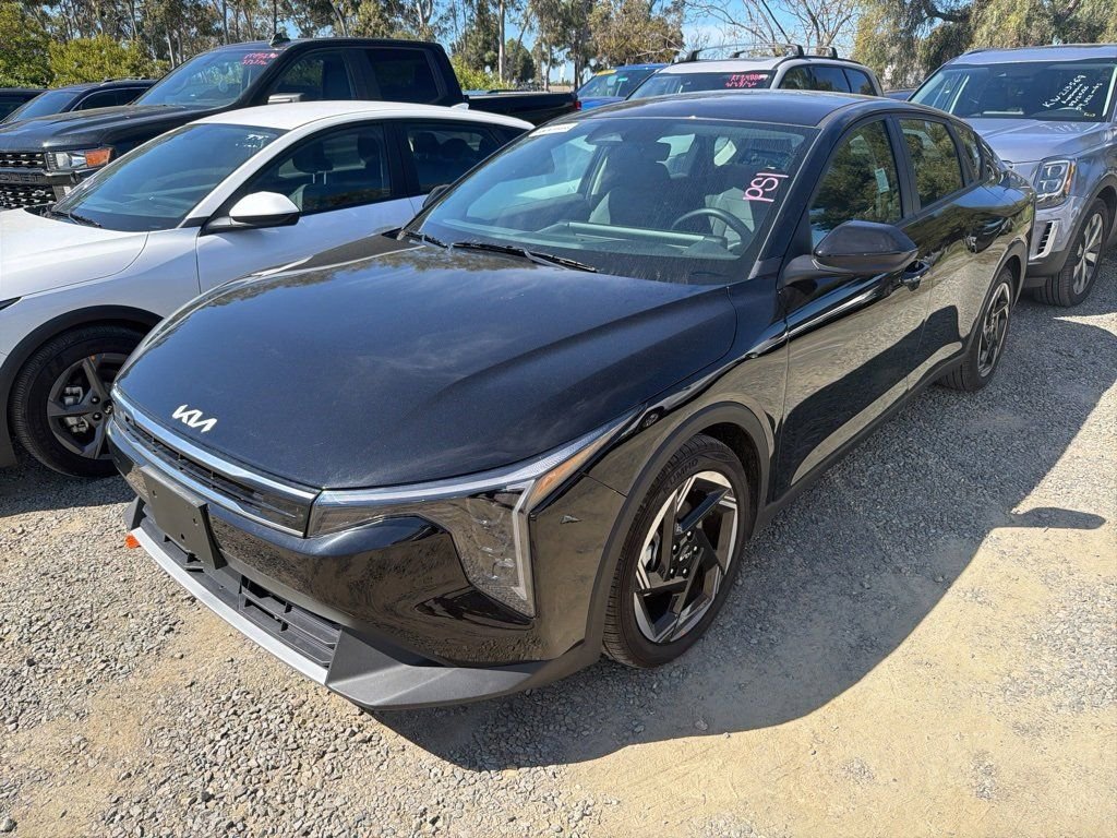 2025 Kia K4 EX