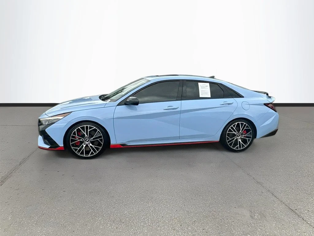 Used 2022 Blue Hyundai Base image 4