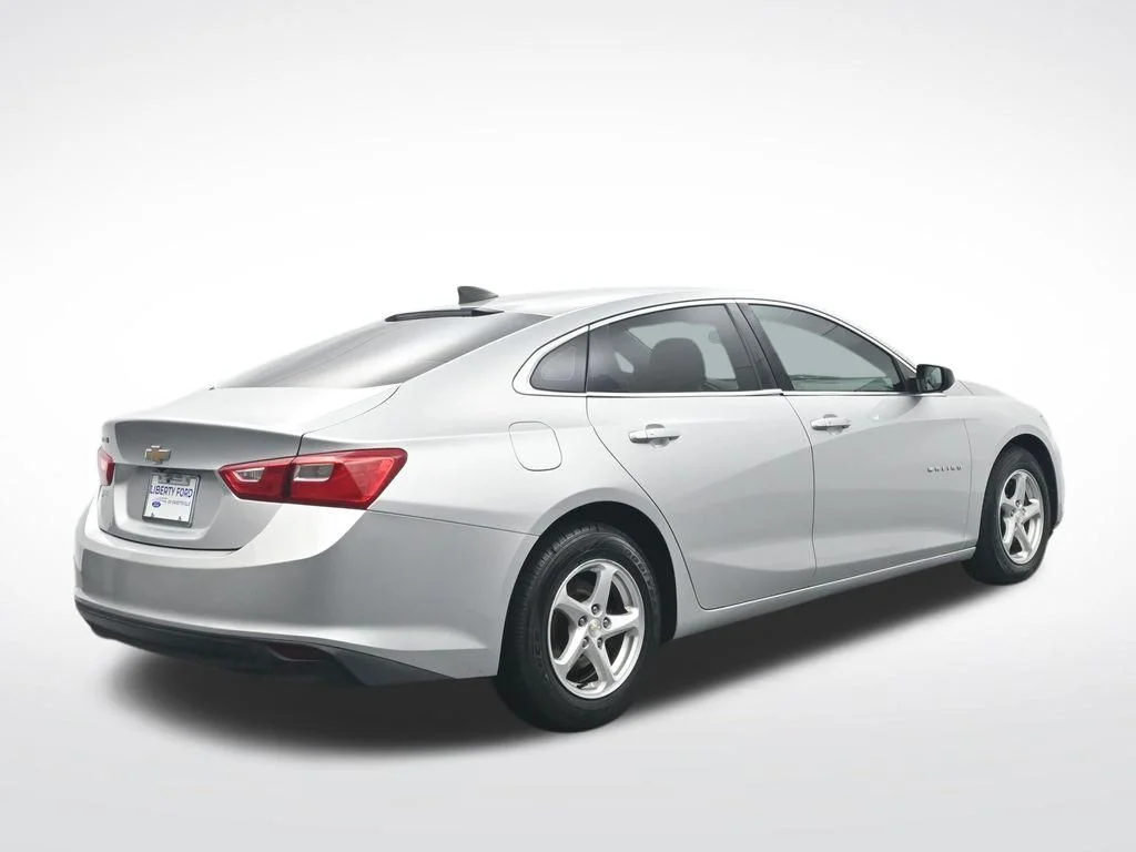Used 2017 Silver Ice Metallic Chevrolet LS image 6
