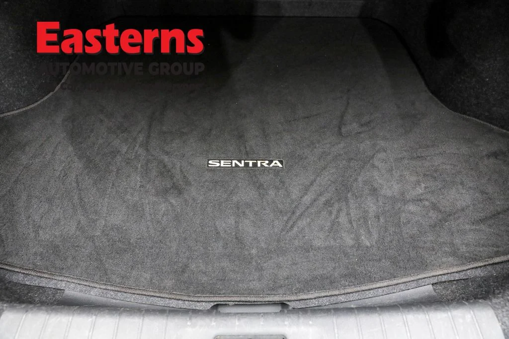 Used 2022 Black Nissan SV image 9