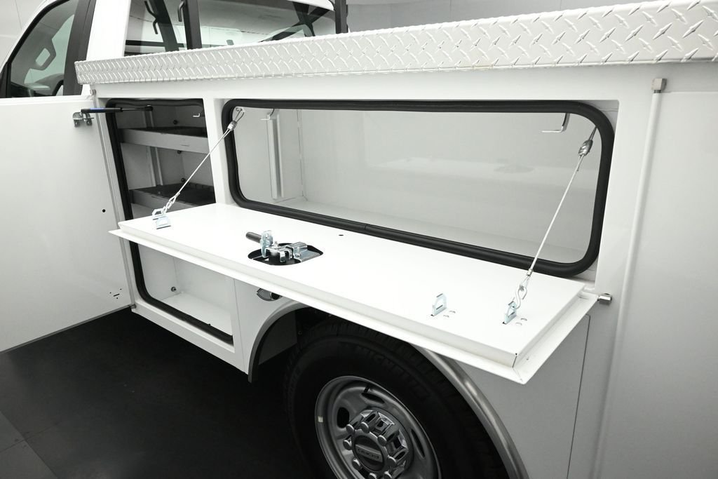 New 2026 Oxford White Ford XL image 17