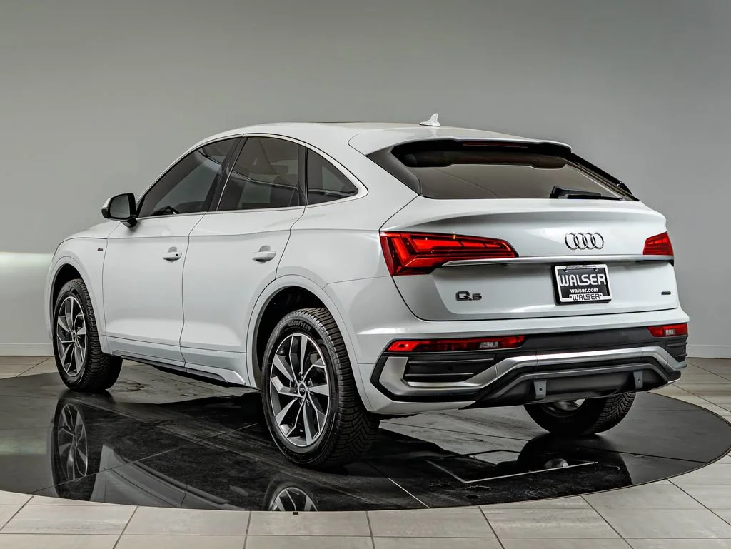 Used 2022 Glacier White Metallic Audi 45 S line Premium image 7
