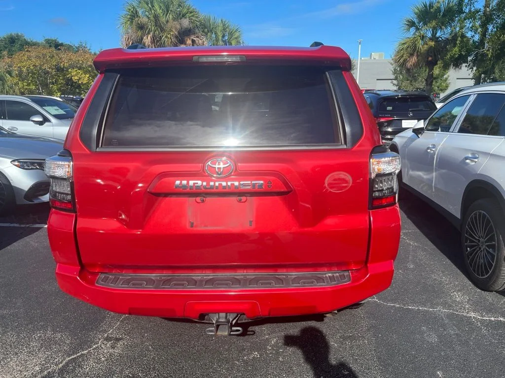 Used 2021 Red Toyota SR5 image 5