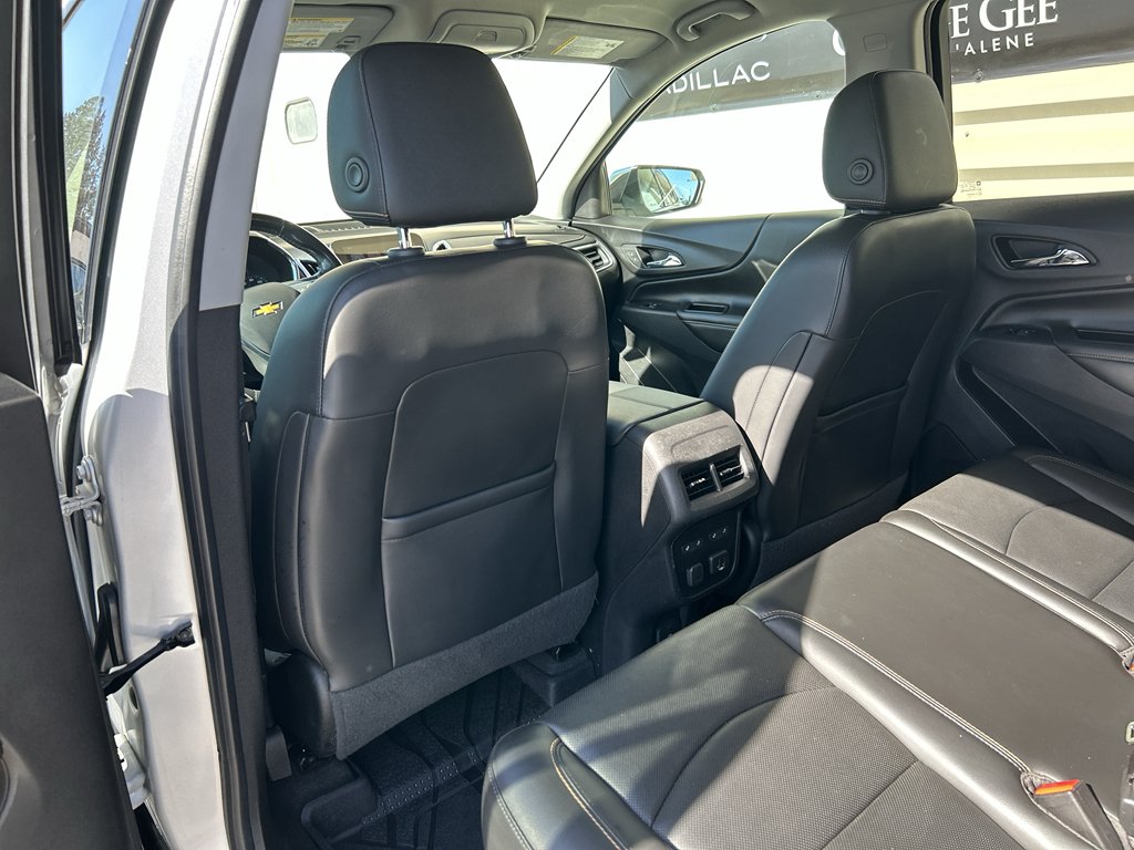 Used 2018 Silver Ice Metallic Chevrolet Premier image 13