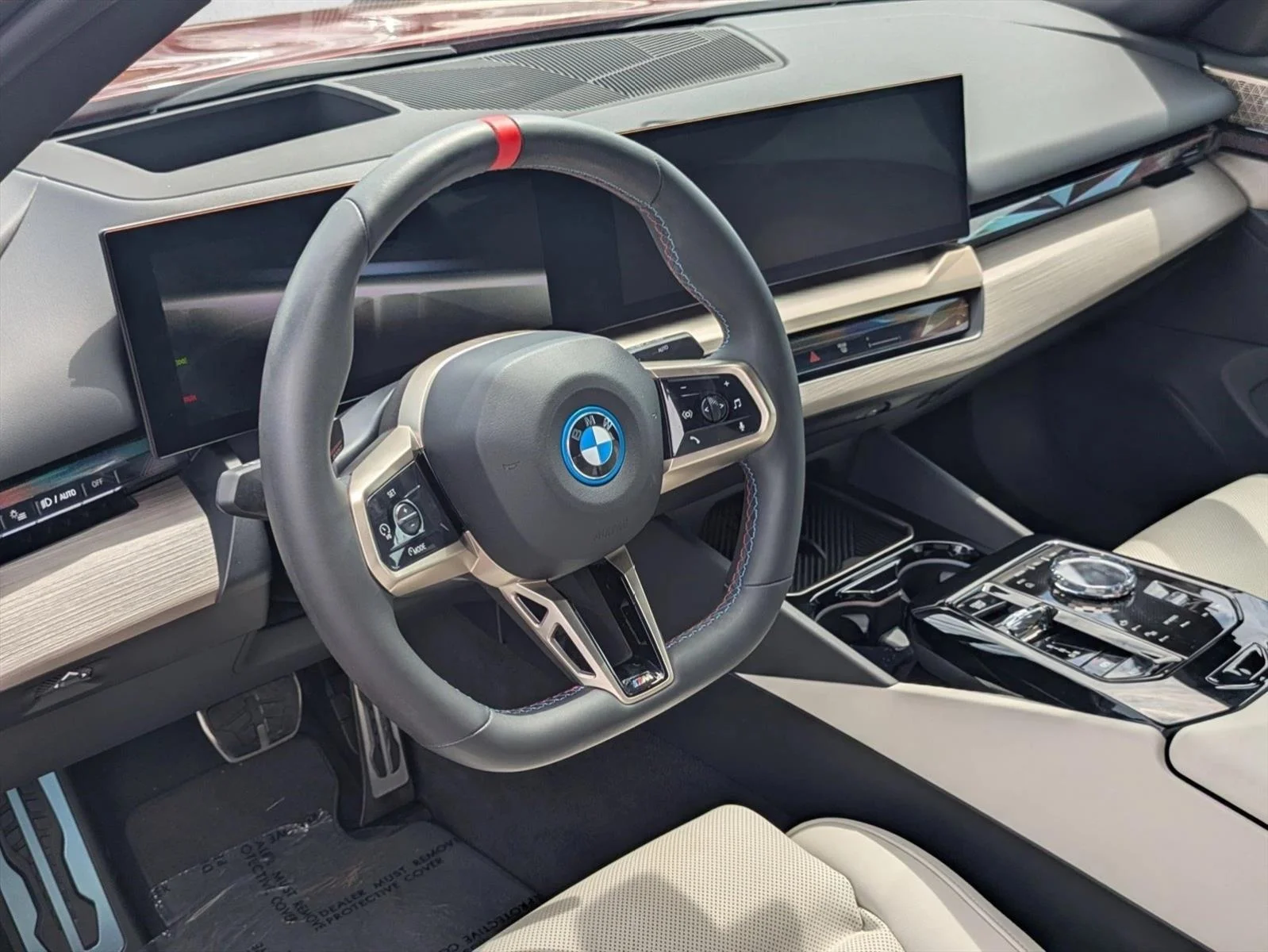 2025 BMW i5 M60 - Photo 10