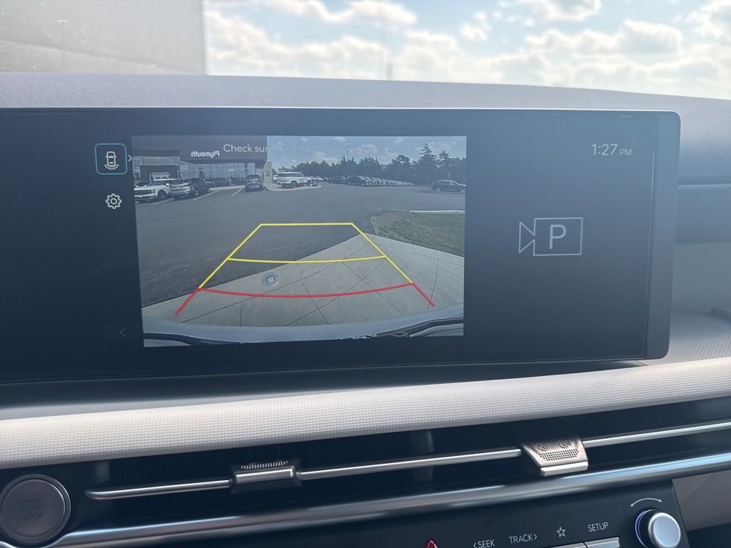 New 2026 White Hyundai SE image 23