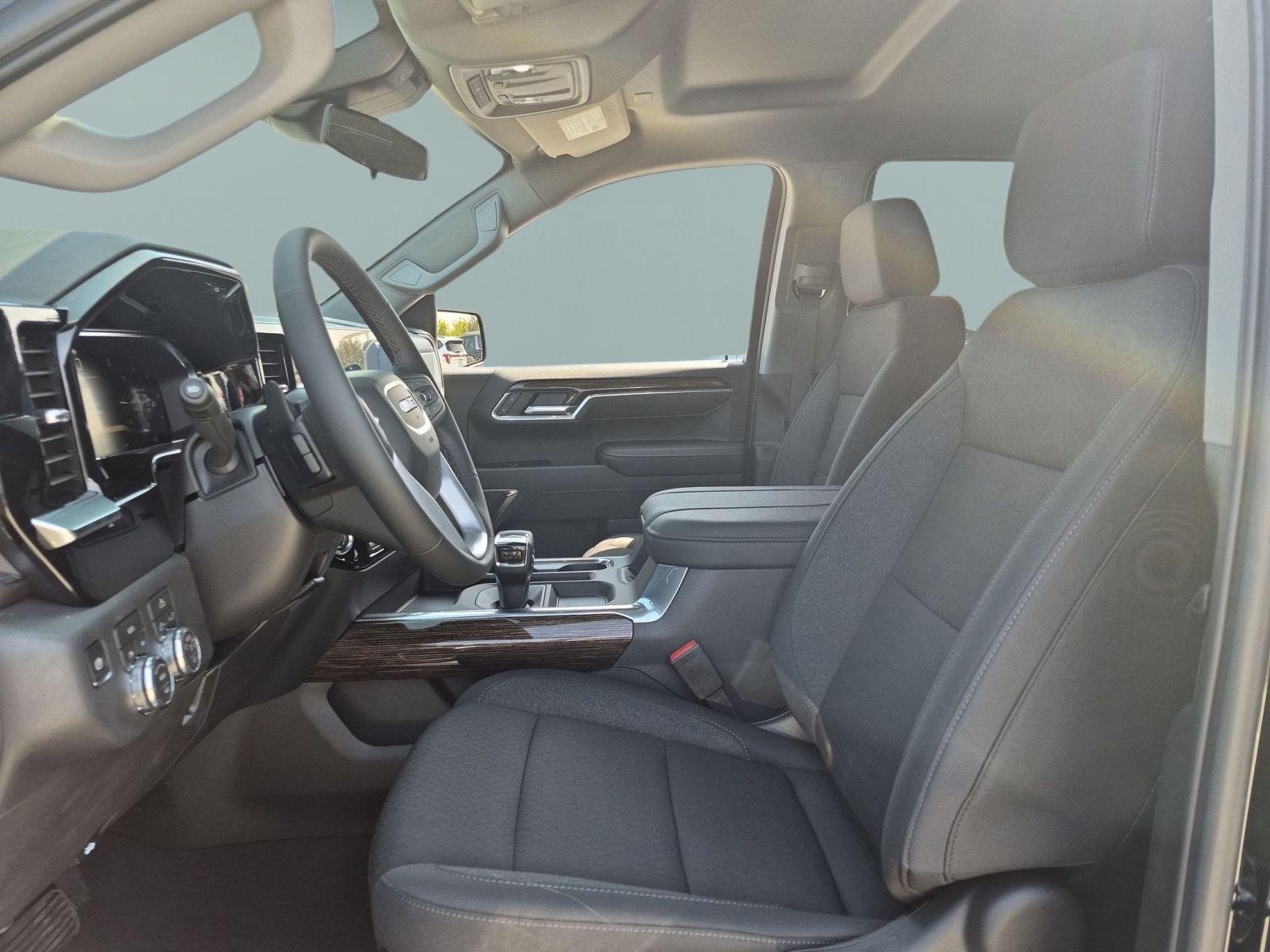 New 2026 Onyx Black GMC Elevation image 18