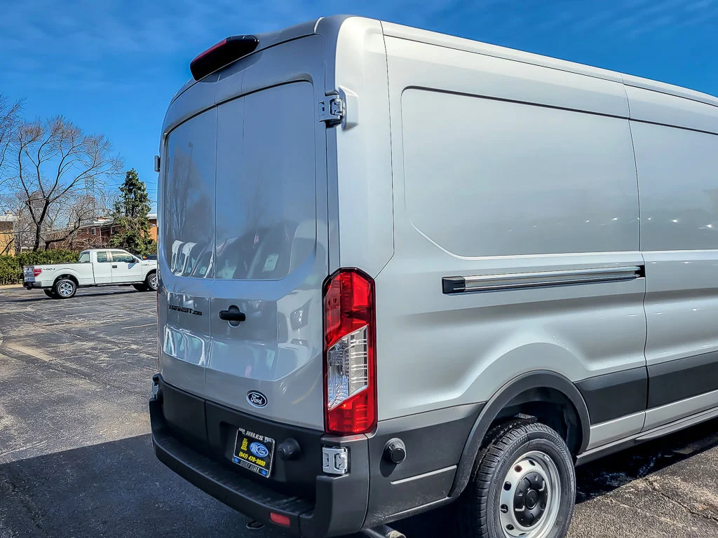New 2026 Ingot Silver Metallic Ford Cargo Van image 8