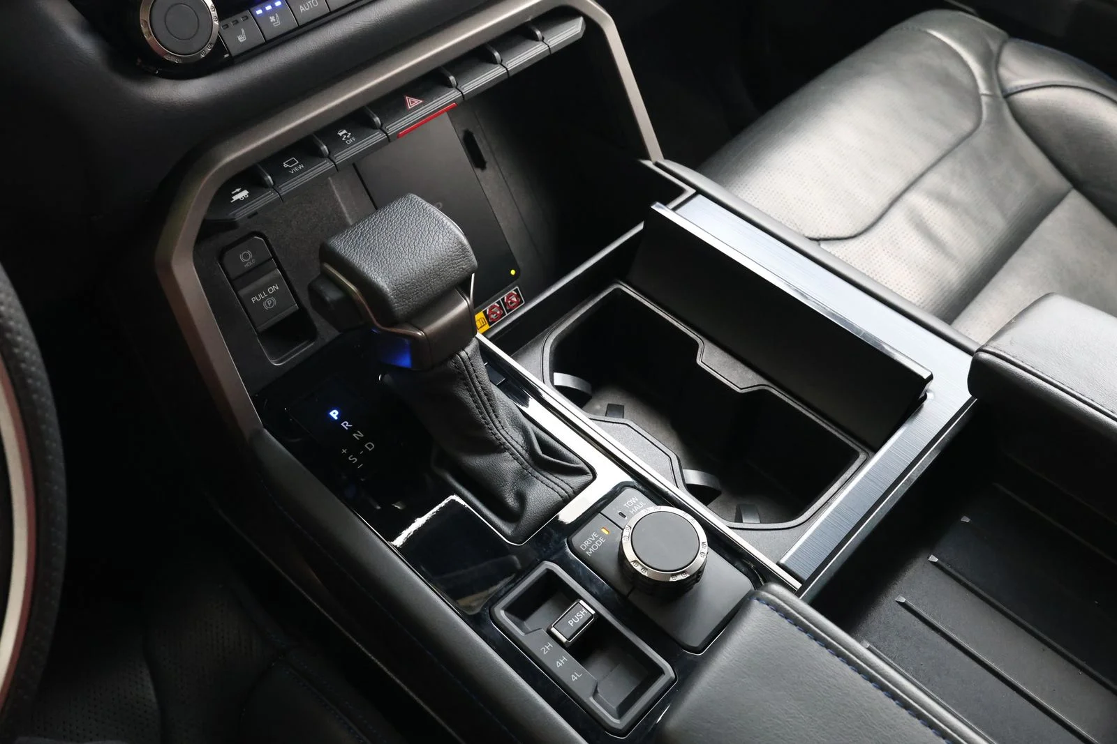 Used 2026  Toyota Platinum image 28