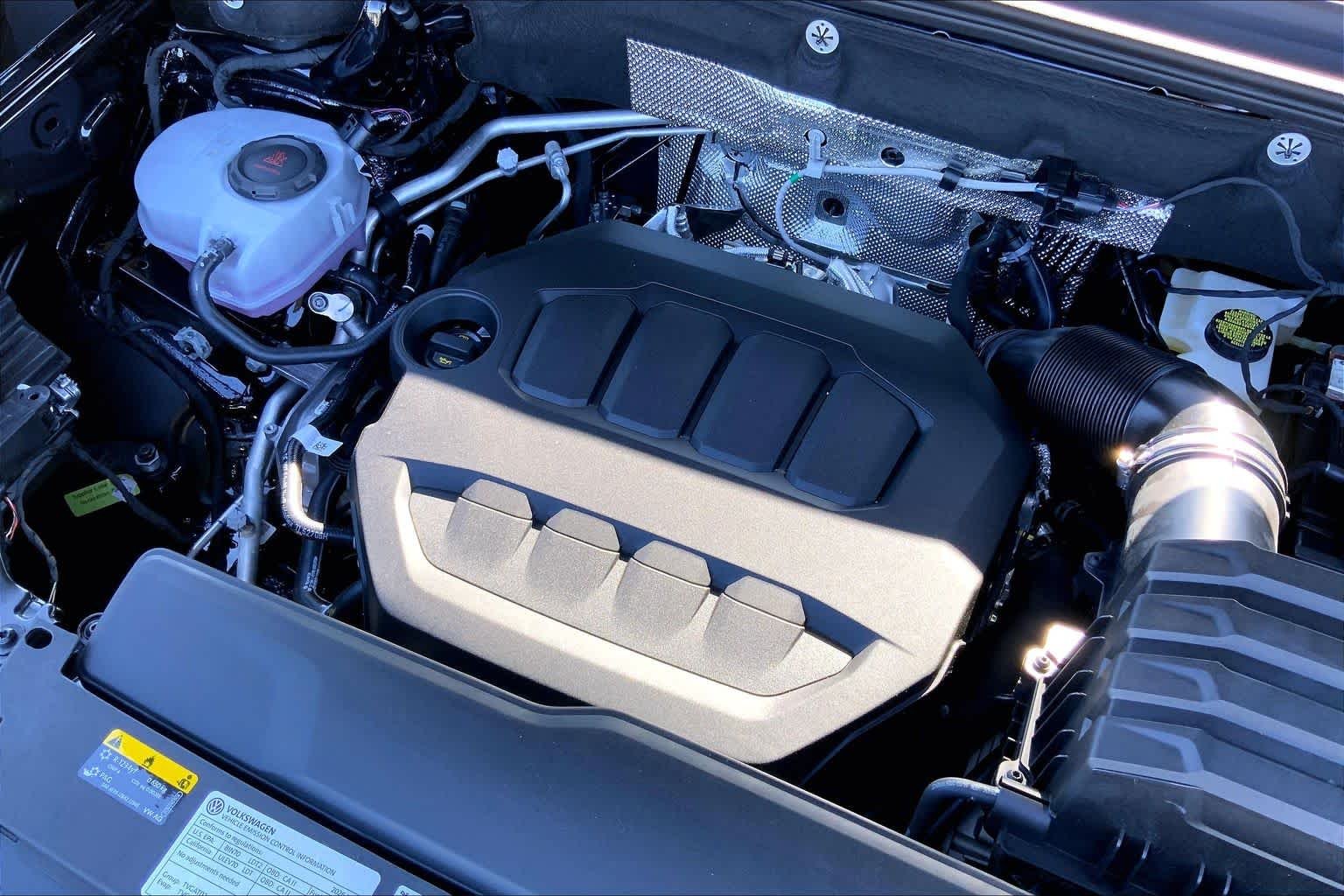 New 2026 Deep Black Pearl Volkswagen 2.0T SE image 17