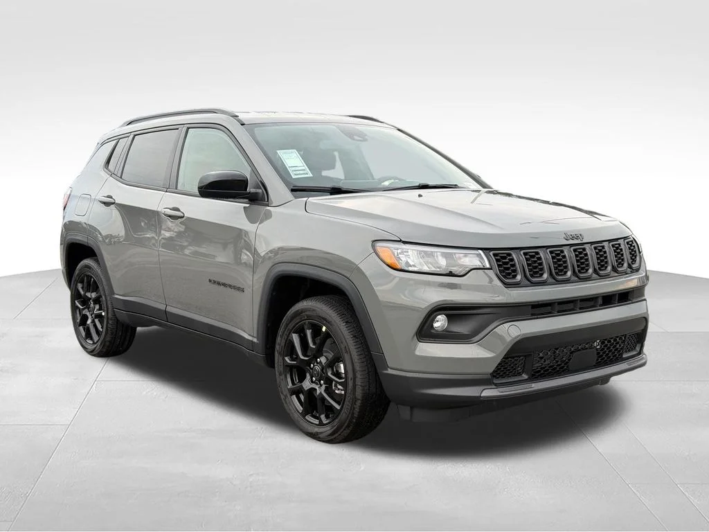 New 2026 Sting-Gray Clearcoat Jeep Latitude image 31