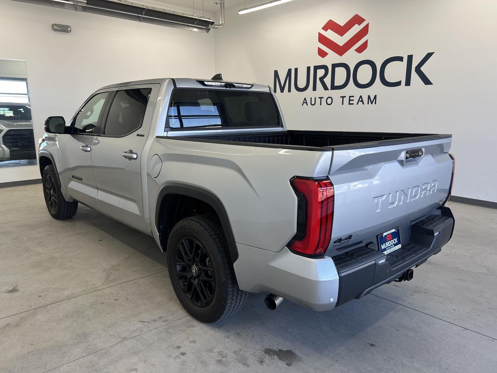 2025 Toyota Tundra Limited - Photo 9